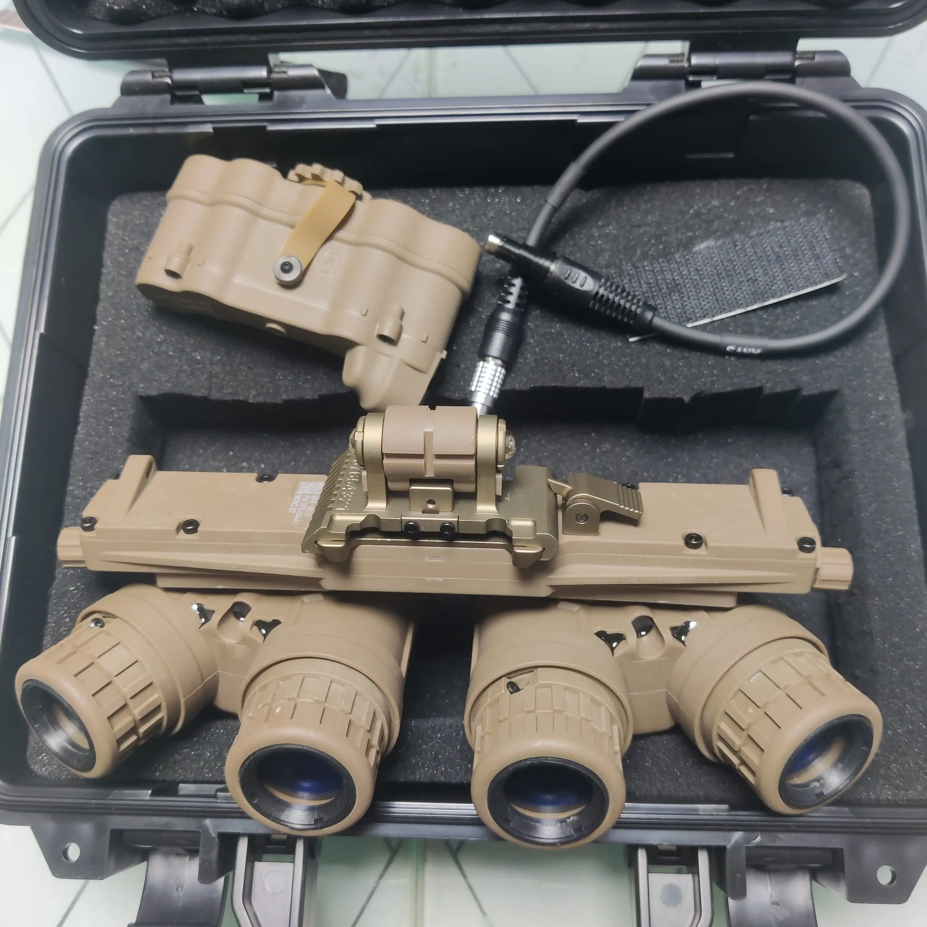 FMA Tactical GPNVG18 gafas visión nocturna casco con batería ANVIS