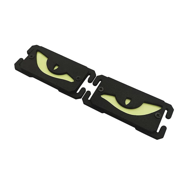Parche táctico MOLLE ojo de gato brillante para casco y mochila - imagen 3