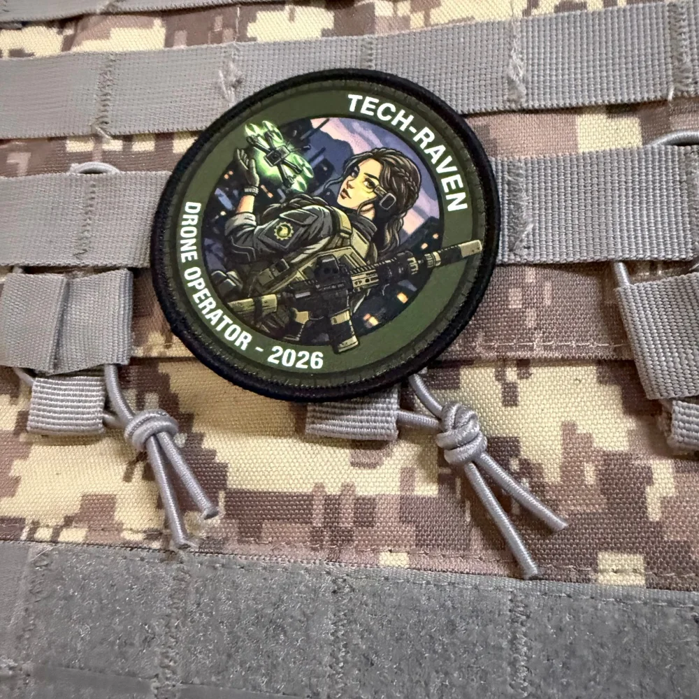 Parche táctico moral Tech Raven anime con velcro para mochila - imagen 4