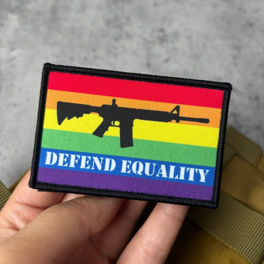 Parche táctico bandera arcoíris igualdad – Insignia moral con sistema Velcro - imagen 5
