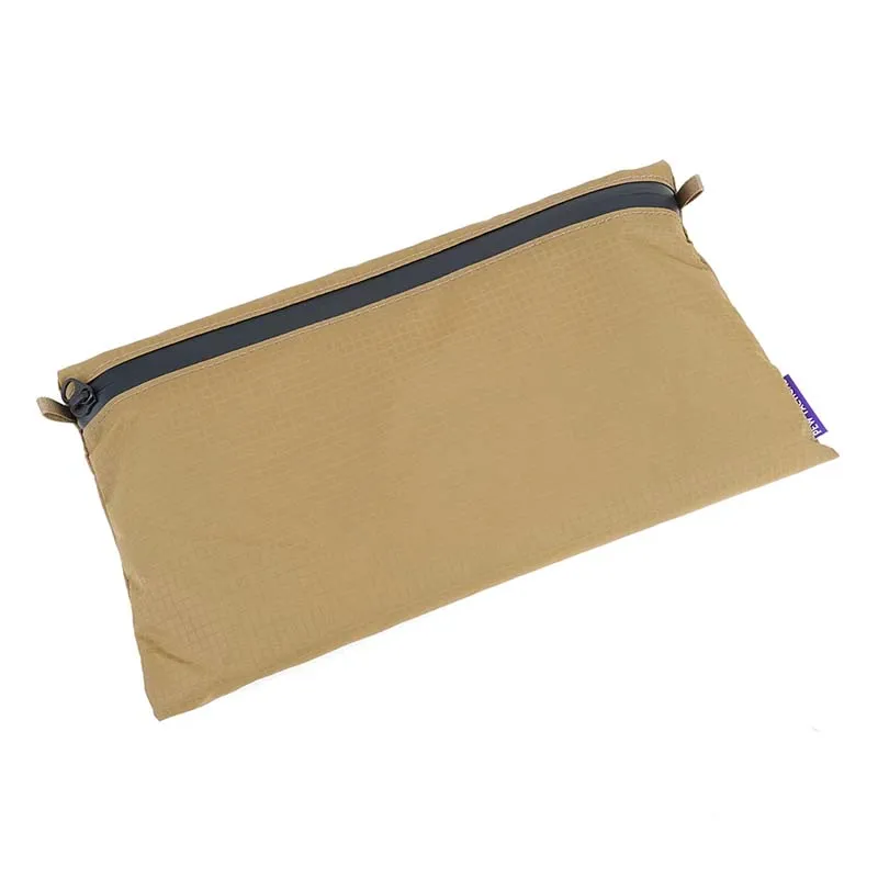 Interior ordenado y compacto para accesorios