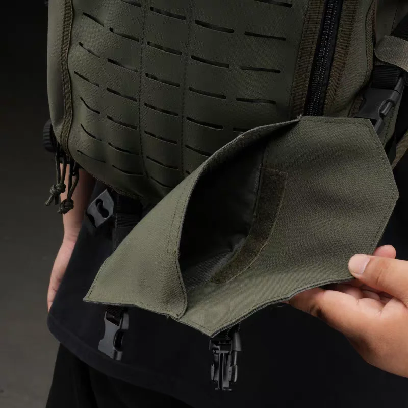 Mochila táctica ligera para senderismo doble correa y expansión rápida
