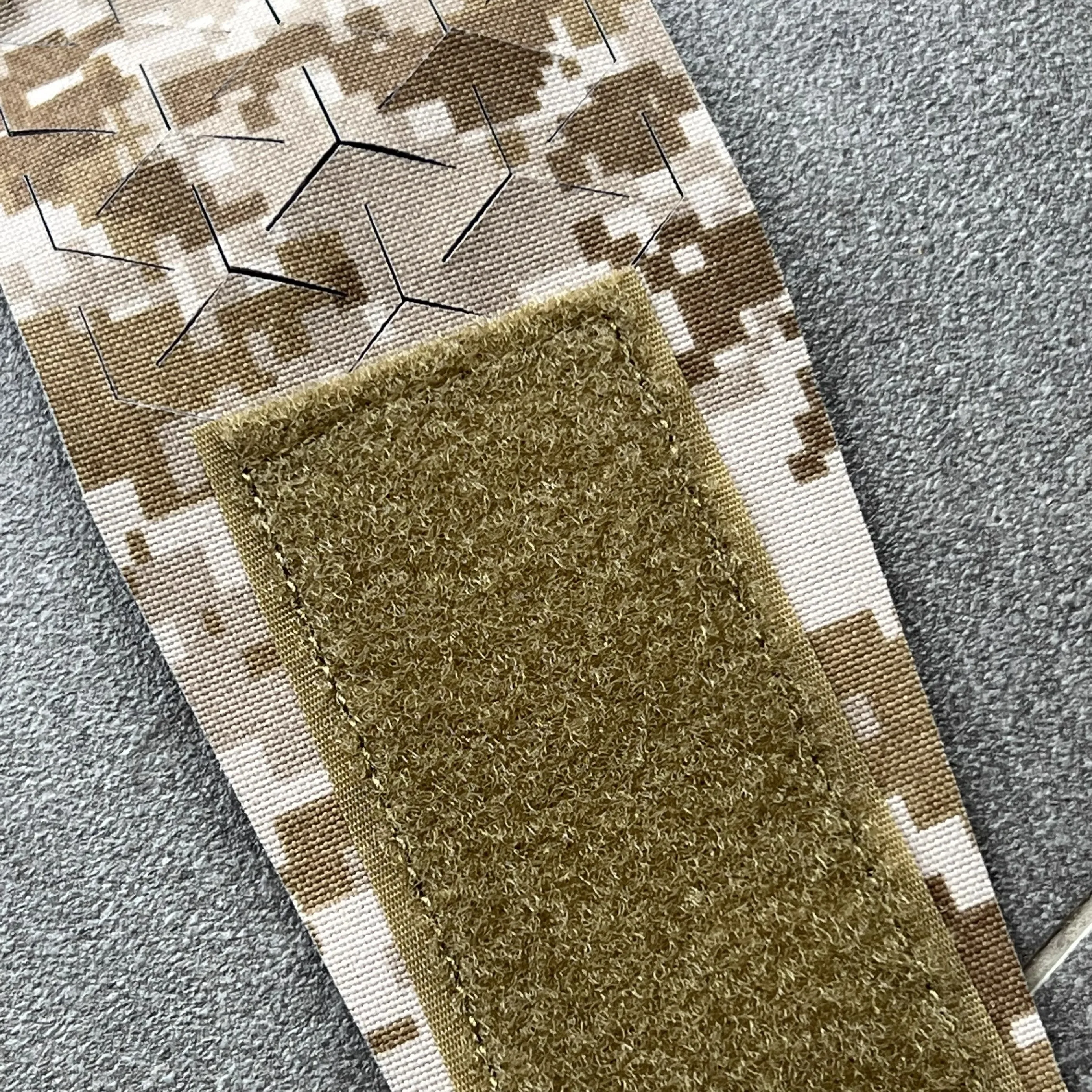 SS SPUD MK4 Pangolin Flap – Bolsa táctica multiusos AOR/MC - imagen 3