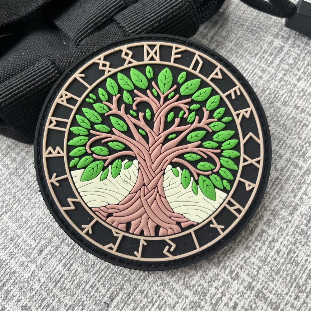 Parche vikingo árbol vida – Velcro PVC para mochila táctica - imagen 4