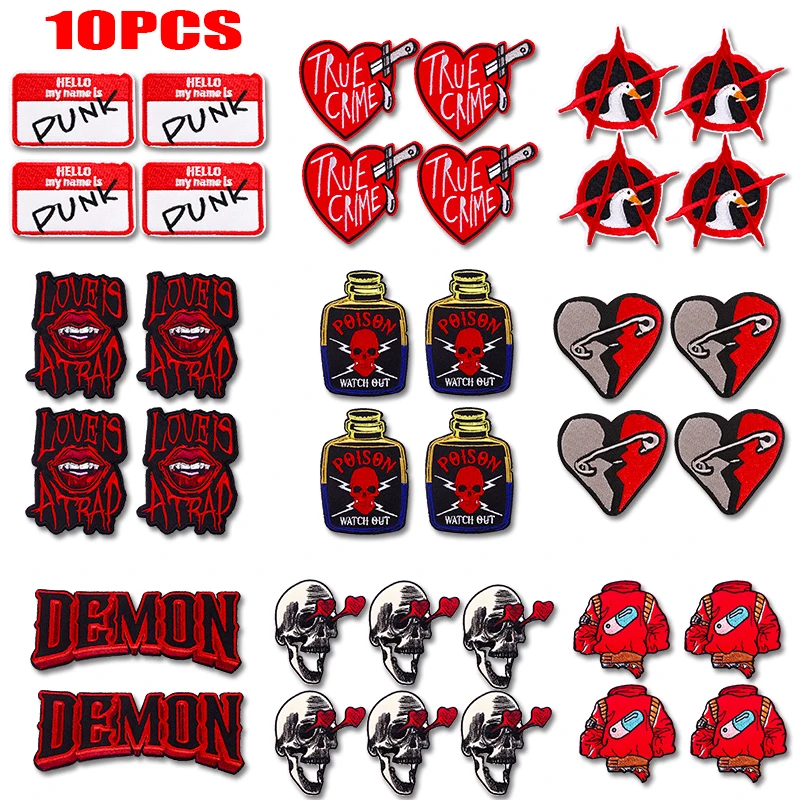 Parches punk bordados rojo calavera corazón en conjunto