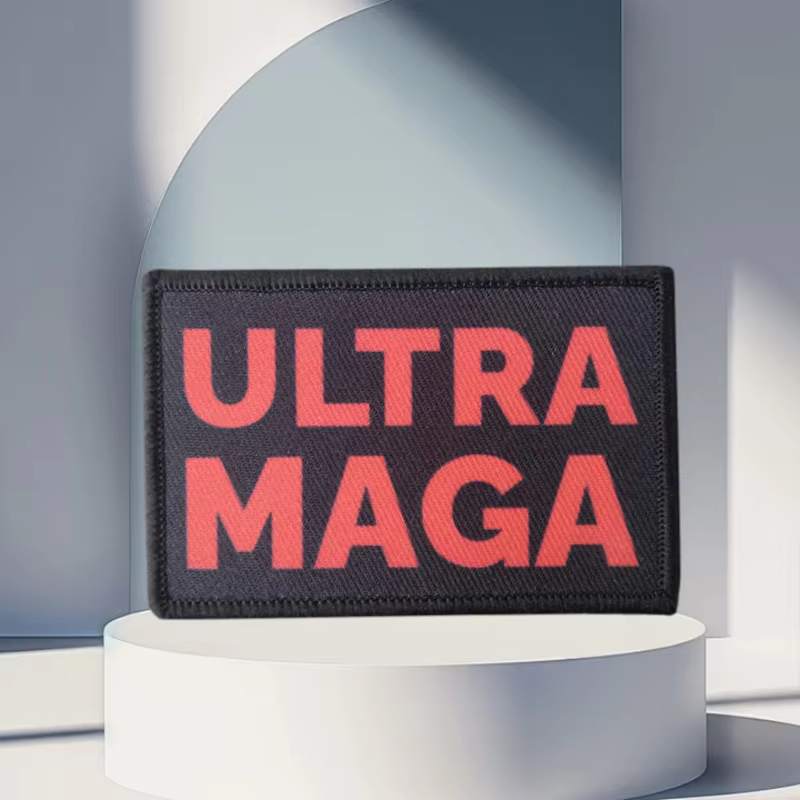 Parche Ultra Maga en sombrero táctico