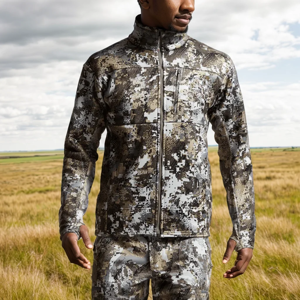 Chaqueta Traverse táctica camuflaje con forro polar y cuello alto