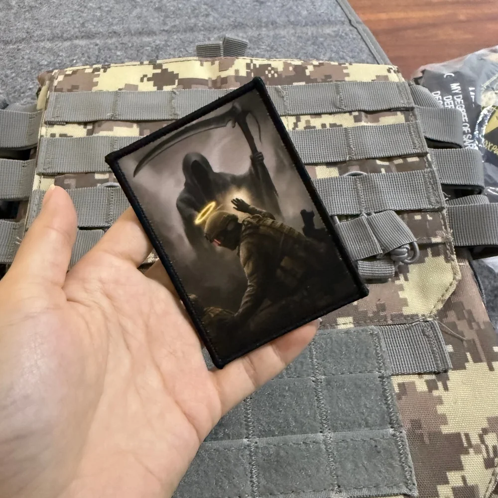 Parche táctico militar totem fe Ángel de la Muerte con gancho - imagen 2