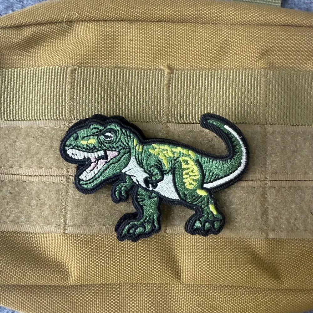 Parche táctico bordado dinosaurio – Insignia moral con velcro - imagen 4