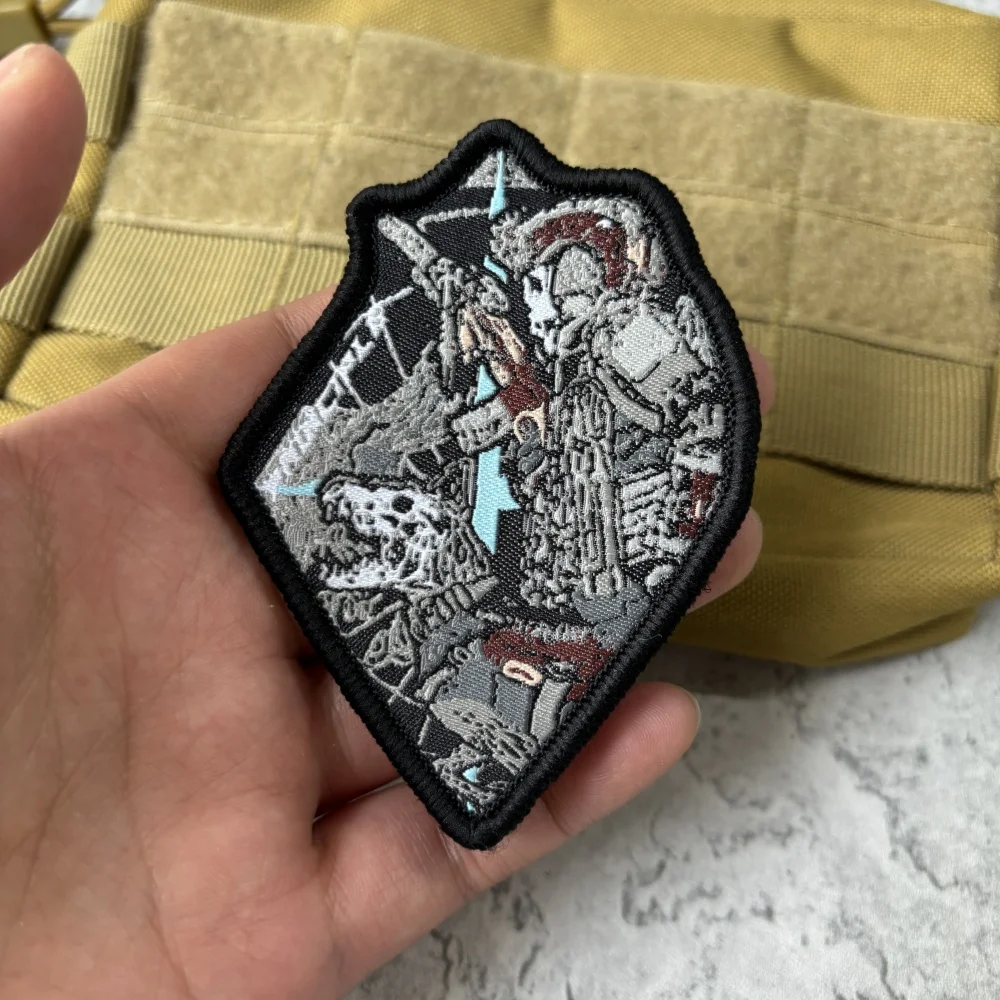 Parche táctico MOLLE calavera tejida para mochila y equipamiento militar