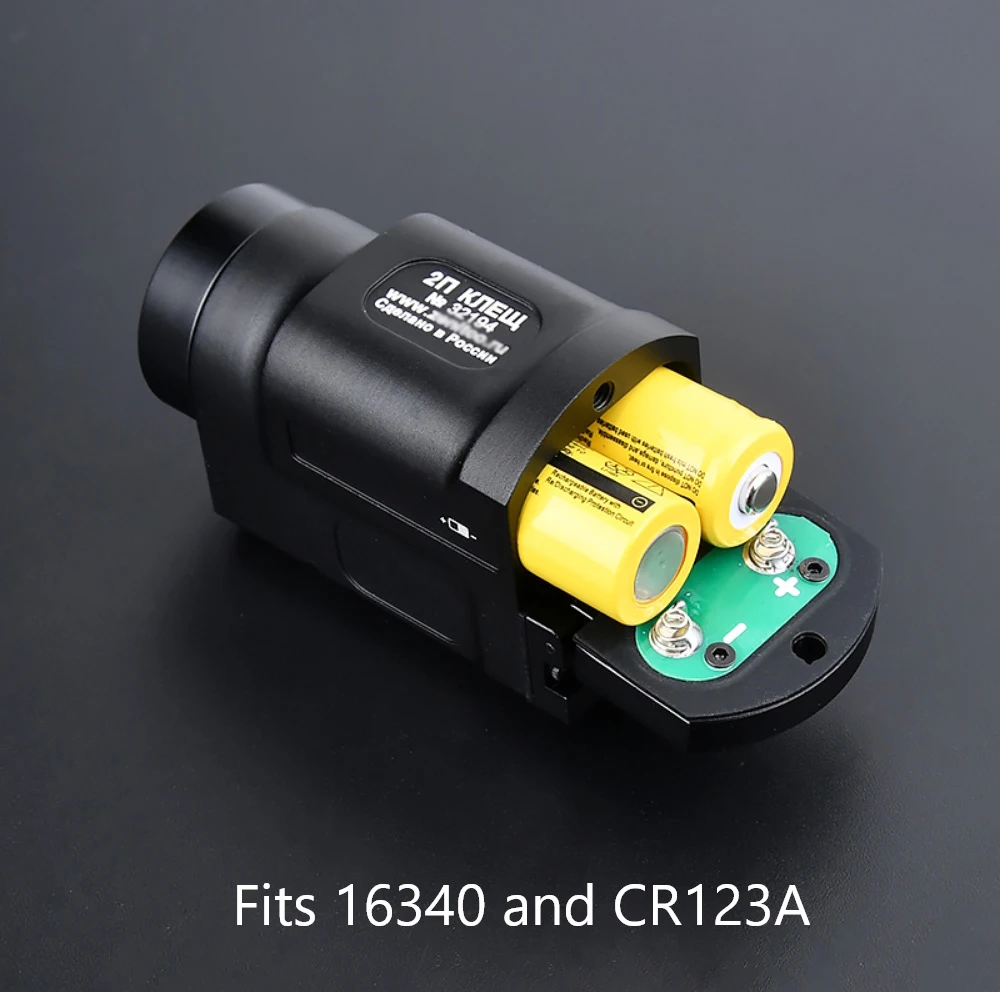 Ejemplo de uso nocturno en campo abierto con la linterna activada