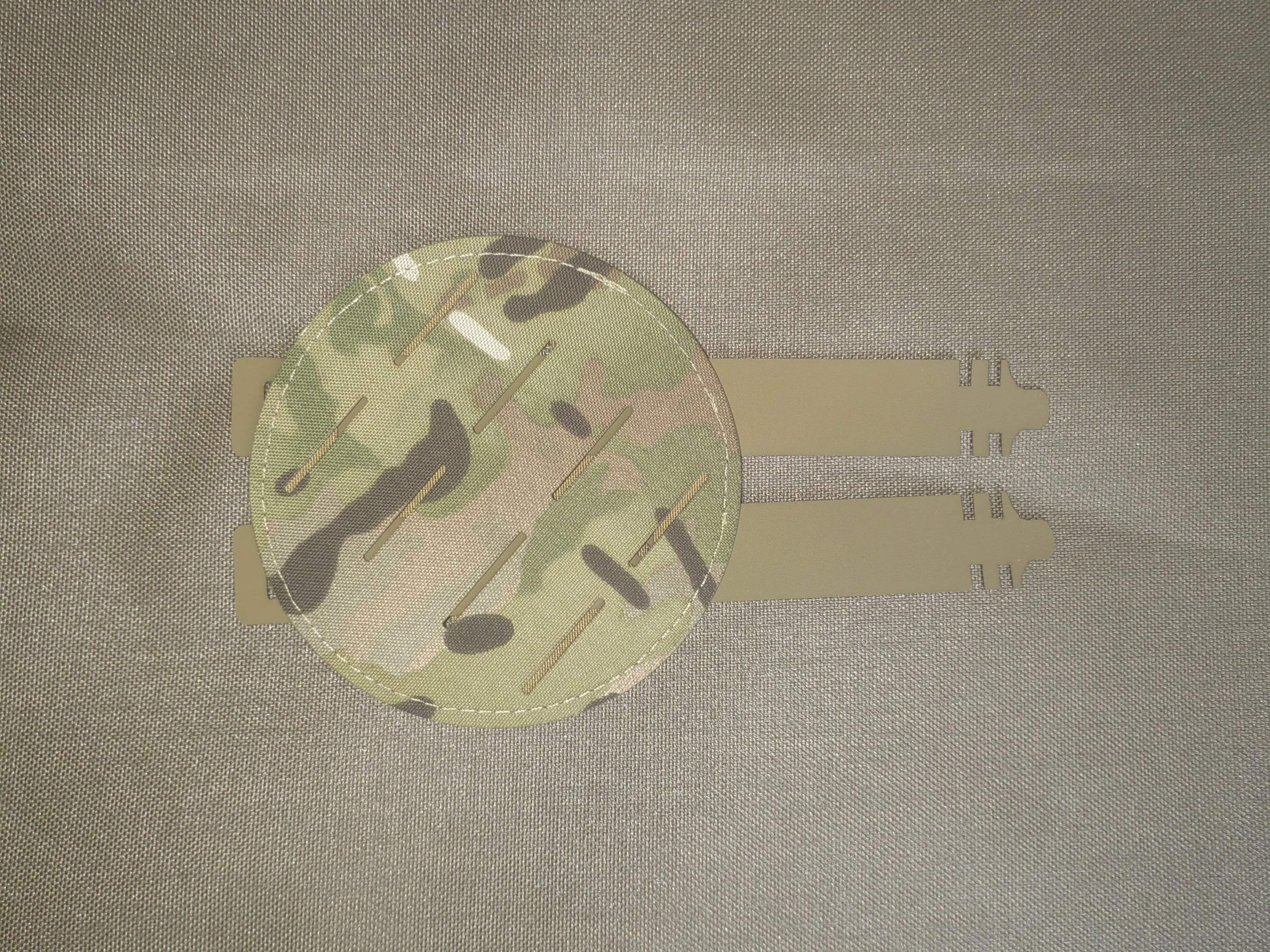 IPSC placa adaptadora MOLLE triple para cinturón táctico en ángulo - imagen 4
