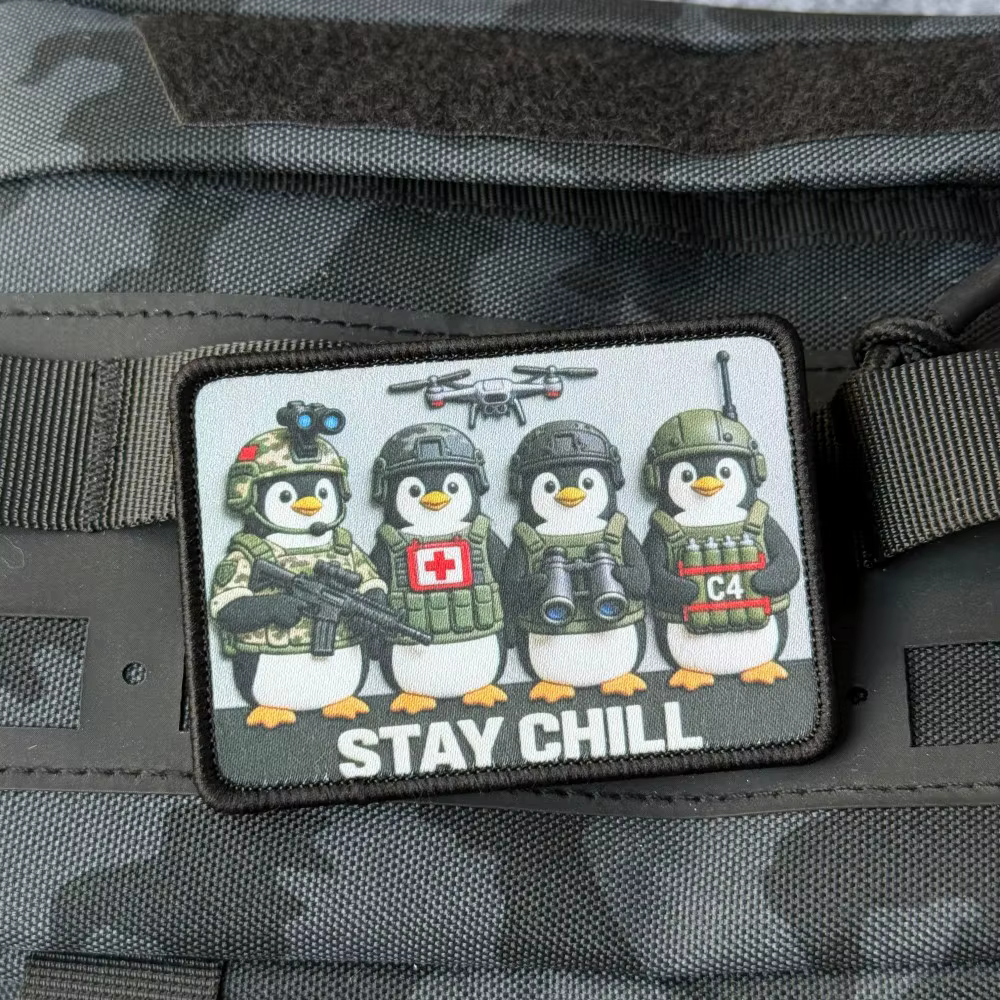 Parche táctico pingüino Stay Chill con velcro para equipo MOLLE