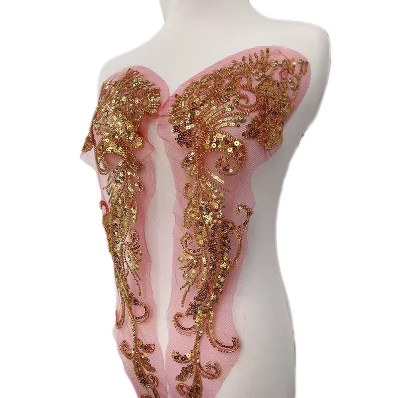 Diseño floral con lentejuelas