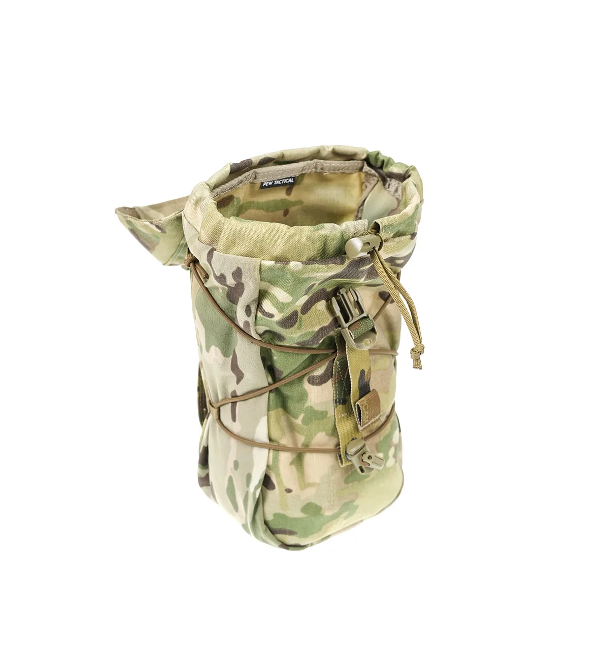 Versión camuflada CP de la bolsa táctica en contexto de uso exterior