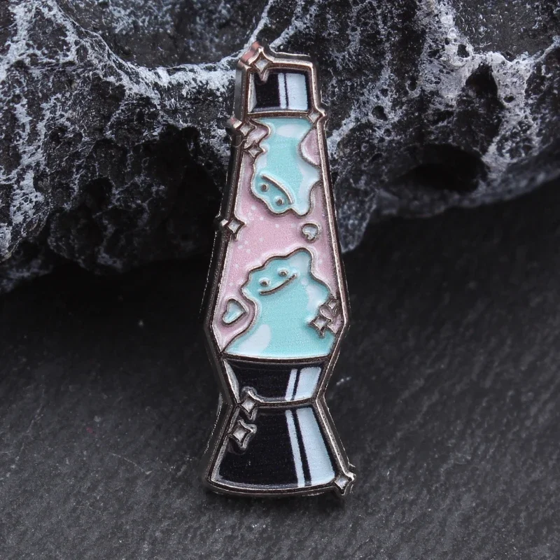 Pin esmaltado mutante lámpara de lava – broche metal - imagen 3