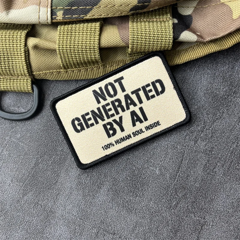 Parche táctico moral NOT GENERATED BY AI, velcro gancho-bucle - imagen 5