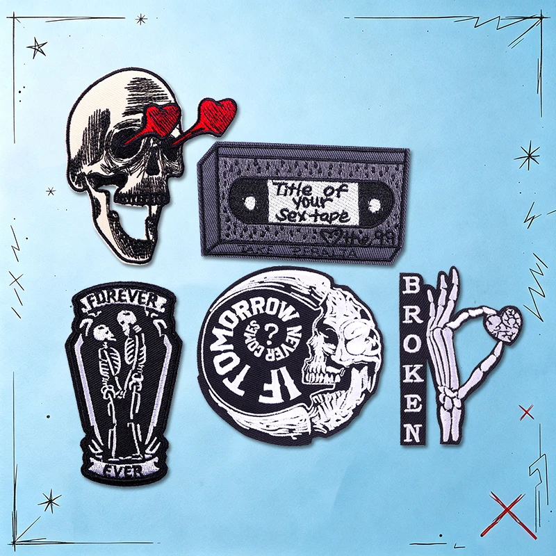 Parches bordados calavera punk termoadhesivos para chaqueta o mochila - imagen 2