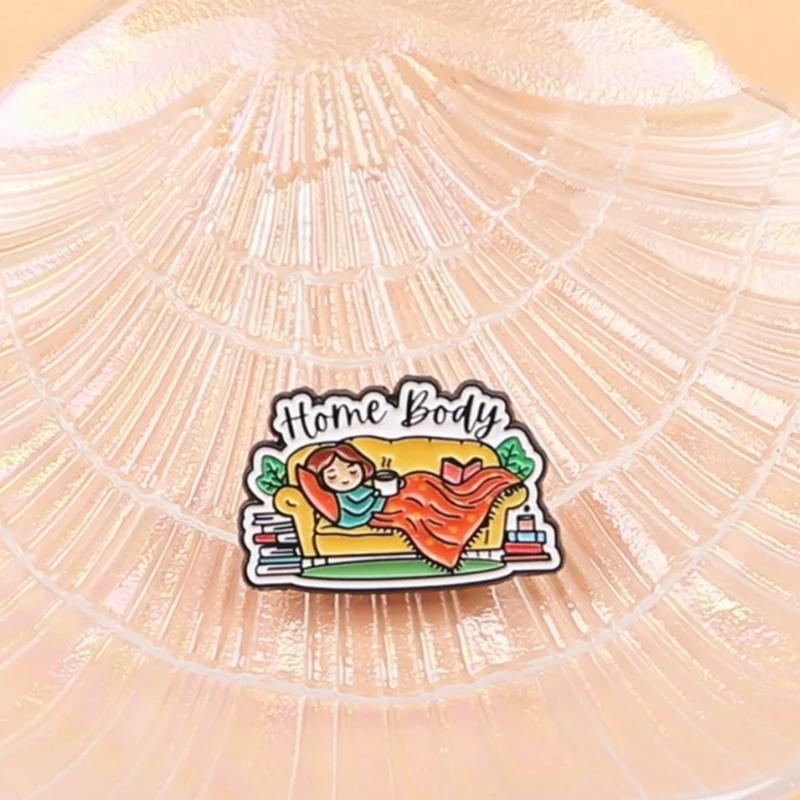 Pin esmalte solapa chica tierna y libro broche decorativo - imagen 2