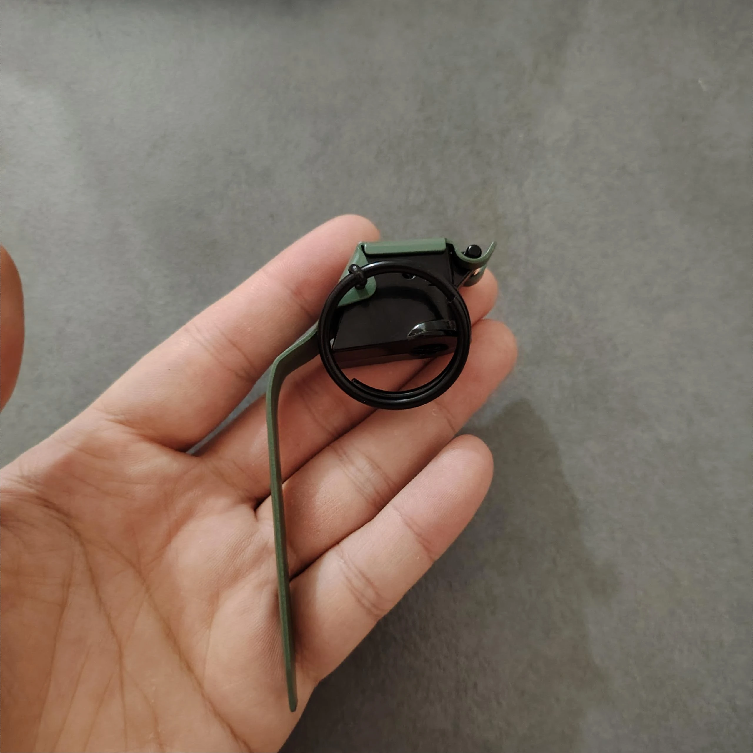 Accesorio para maqueta militar: depósito con anilla de extracción - imagen 3