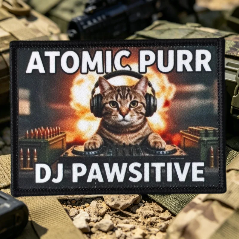 Parche táctico gato DJ Pawsitive con gancho y bucle para ropa - imagen 2