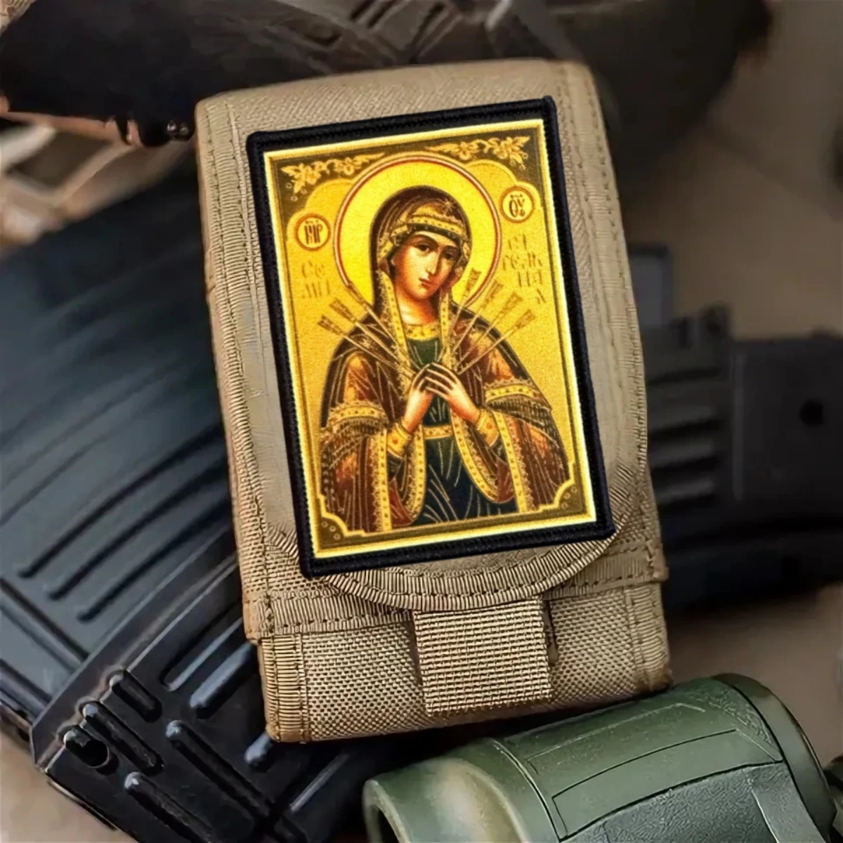 Parche táctico con velcro Madre de Dios impreso para ropa militar - imagen 5