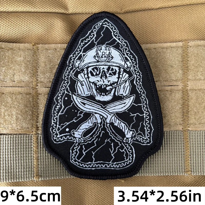 Parche táctico bordado calavera flecha garra para gancho y bucle - imagen 3