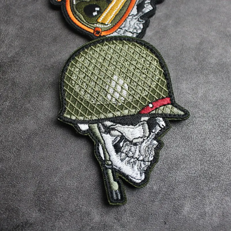 Parche bordado táctico calavera con velcro - imagen 3