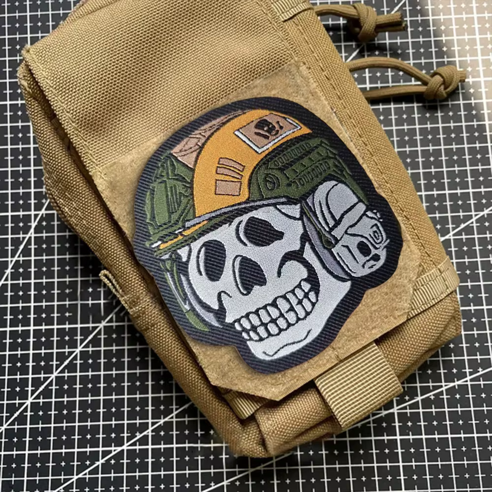 Parche táctico esqueleto – Velcro para uniforme o mochila - imagen 4