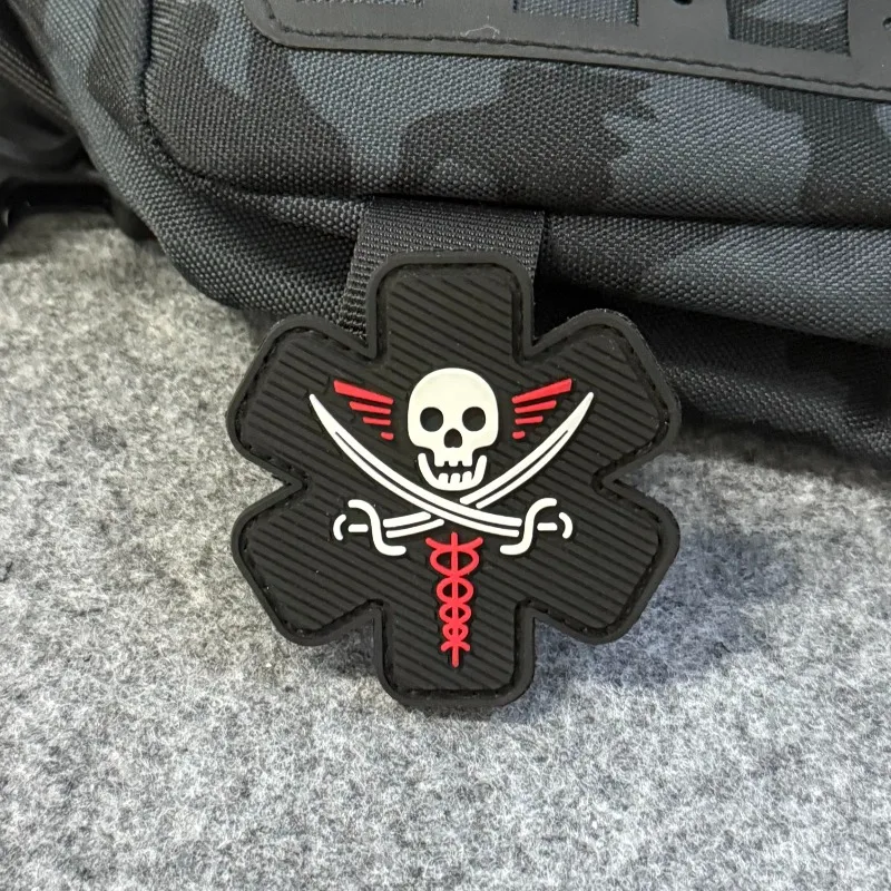 Parche de PVC con calavera para gancho y bucle