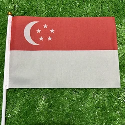 Bandera de Singapur de poliéster con asta de plástico para mano