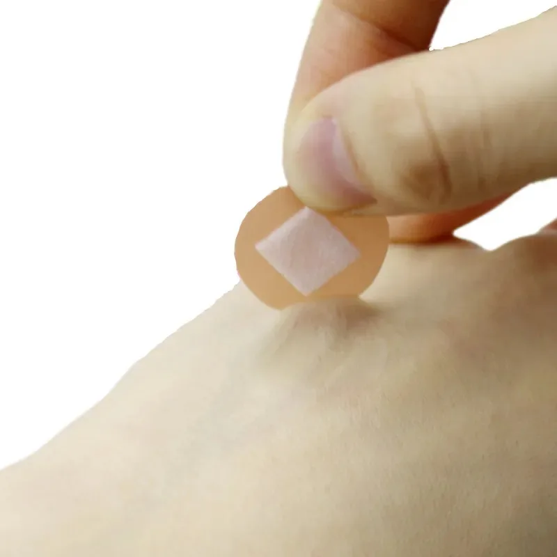 Vendaje adhesivo impermeable para heridas pequeñas con fijación