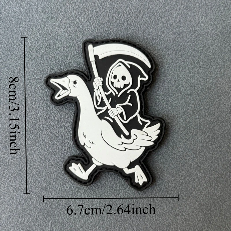 Parche táctico PVC con velcro guadañador sobre ganso - imagen 3