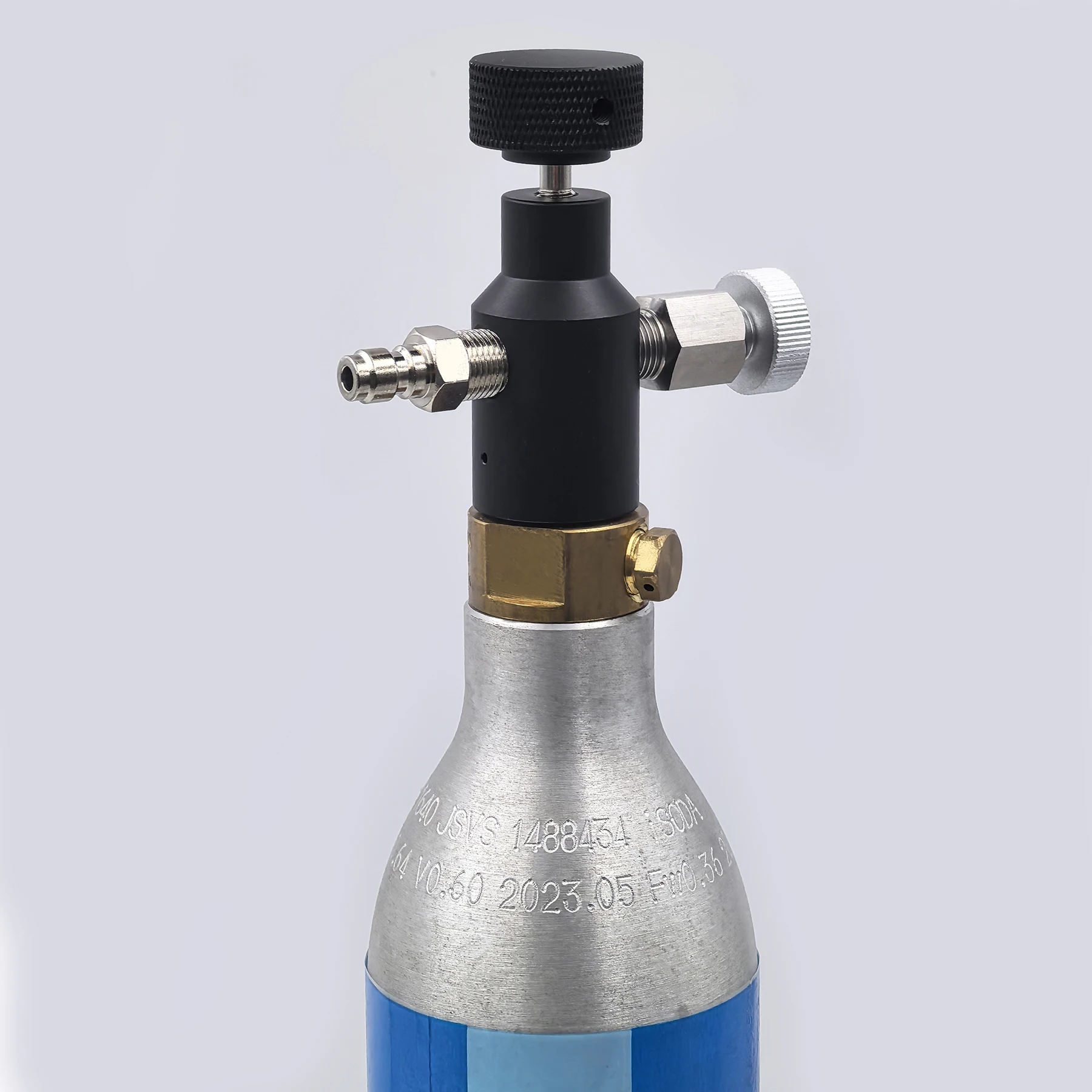 Cilindro CO2 recargable con adaptador TR21-4 y medidor presión - imagen 5