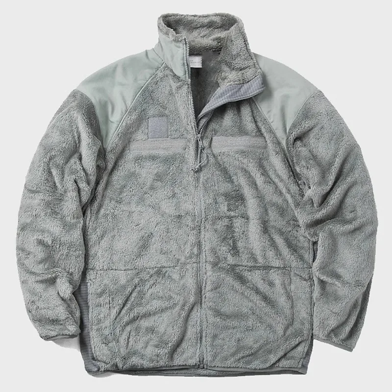 Chaqueta polar ECCS-L3 en uso exterior