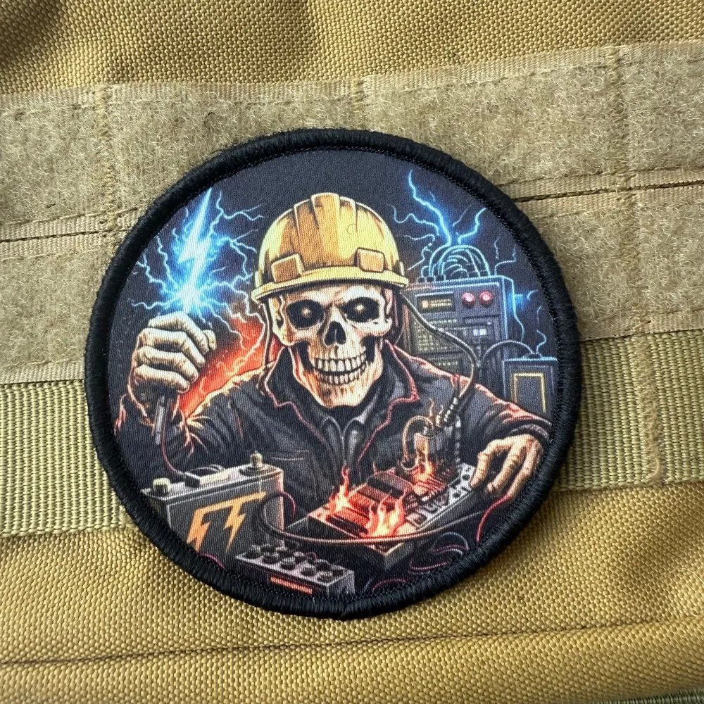 Parche táctico de moral con calavera y rayo para electricistas - imagen 3