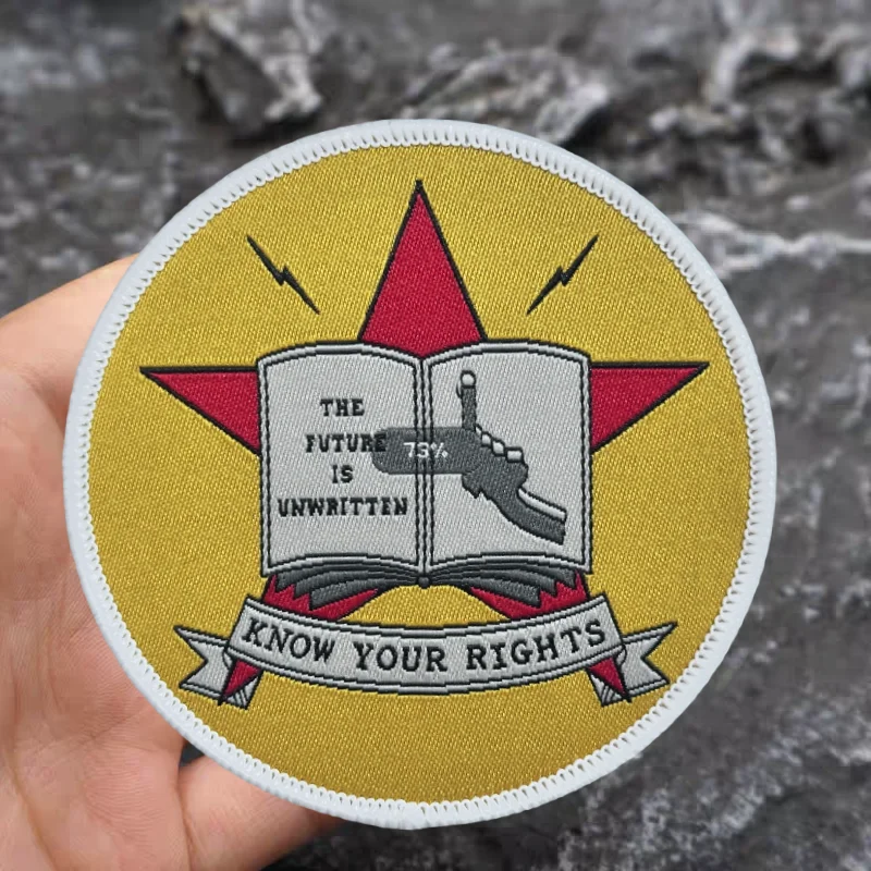 Parche Know Your Rights visto de frente
