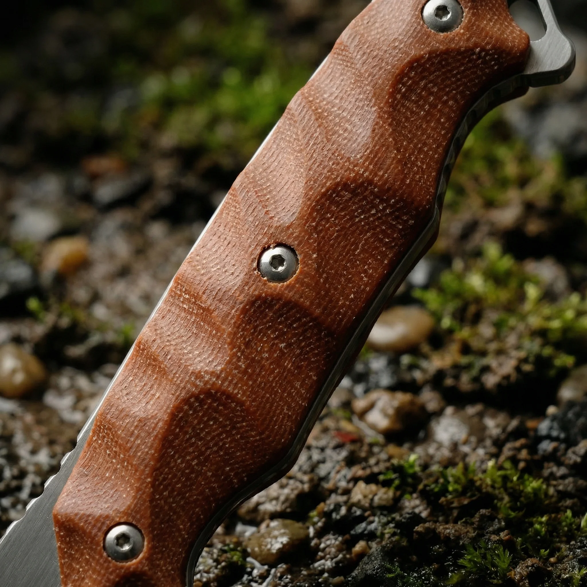 Cuchillo táctico de hoja fija en acero para exterior y emergencia - imagen 4