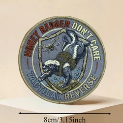 Parche táctico Honey Badger Don't Care – Gancho y bucle para mochila y ropa
