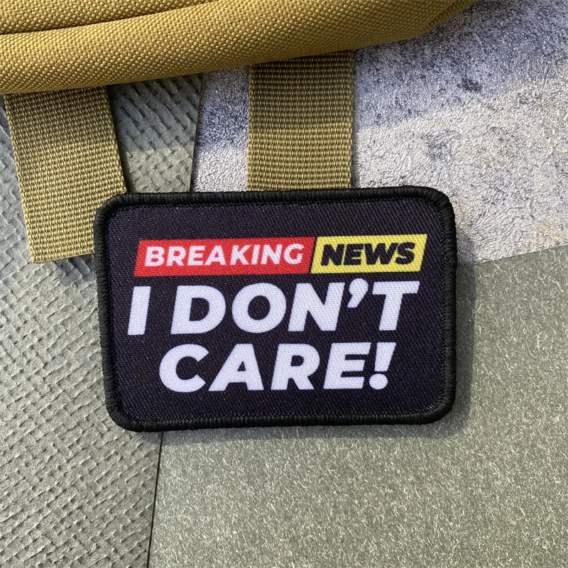 Parche moral táctico I Don't Care – Velcro para mochila y gorra - imagen 3