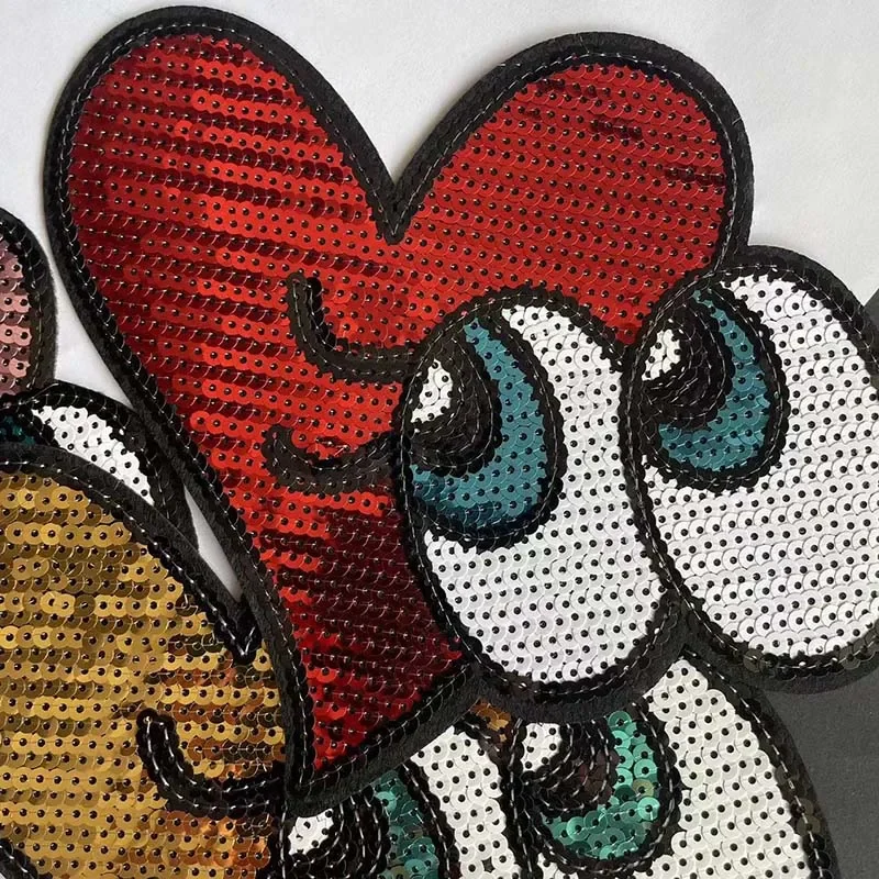 Parche termoadhesivo bordado con lentejuelas – Corazón para ropa - imagen 4