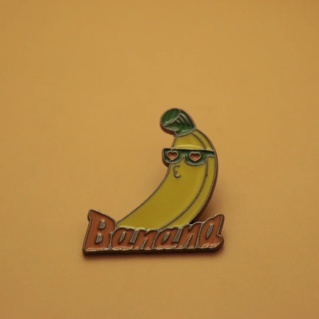 Pin de solapa plátano humorístico para mochila y regalo