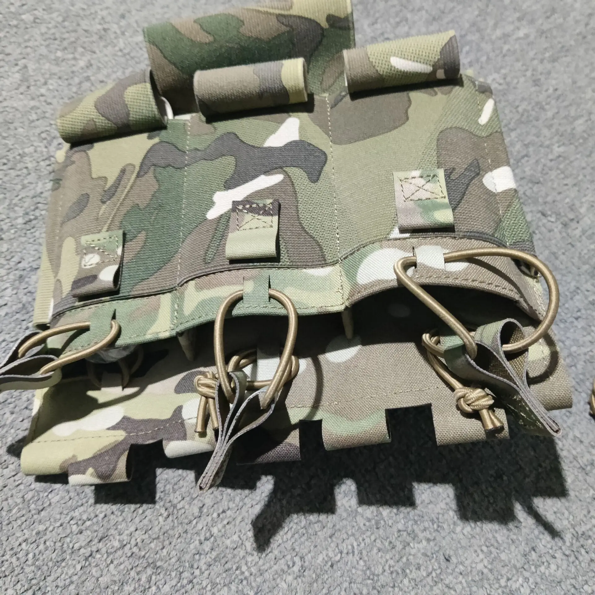 Panel frontal táctico OR con bolsa elástica multicapa para cargadores - imagen 3