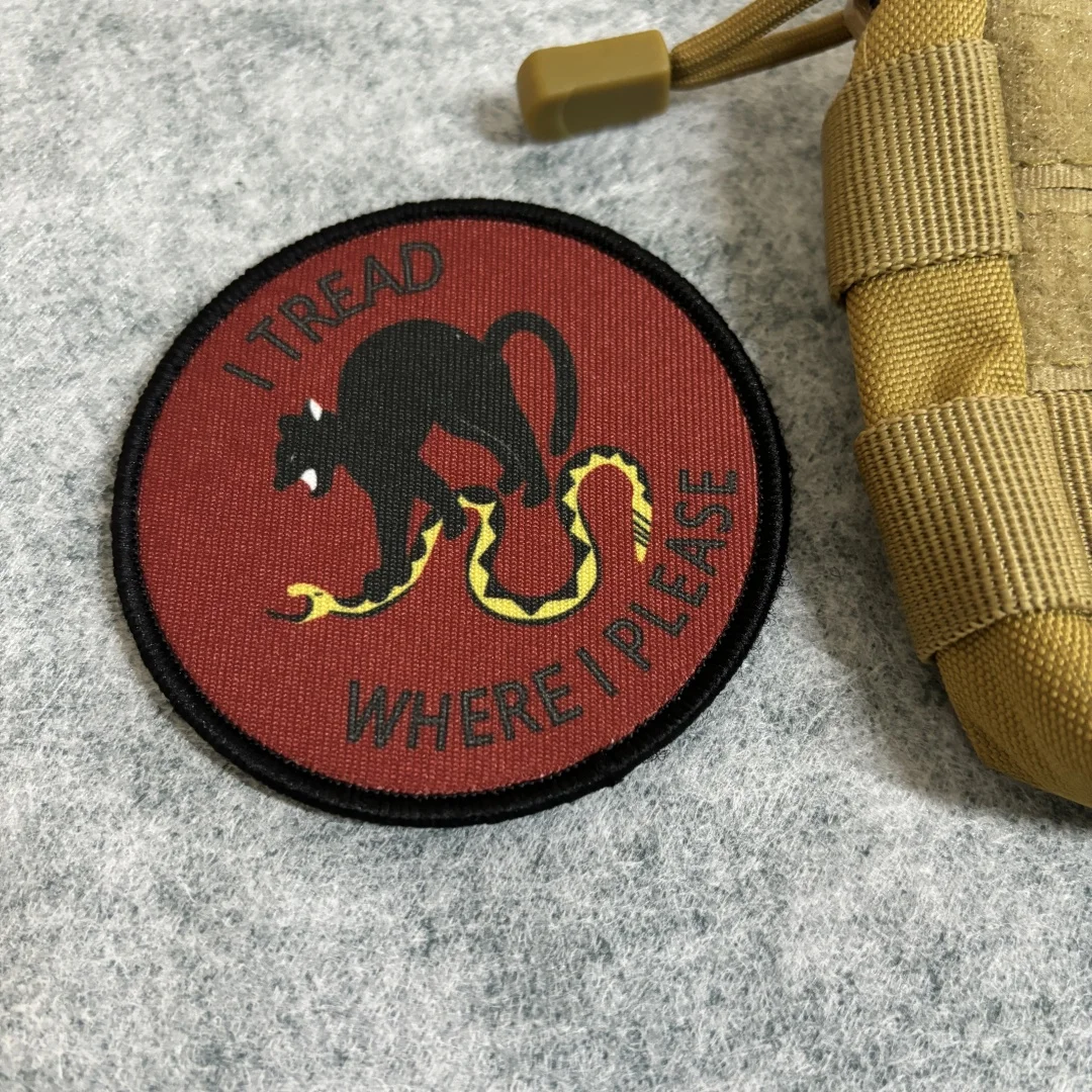 I TREAD Parche táctico toro negro bordado MOLLE – Moral militar - imagen 5