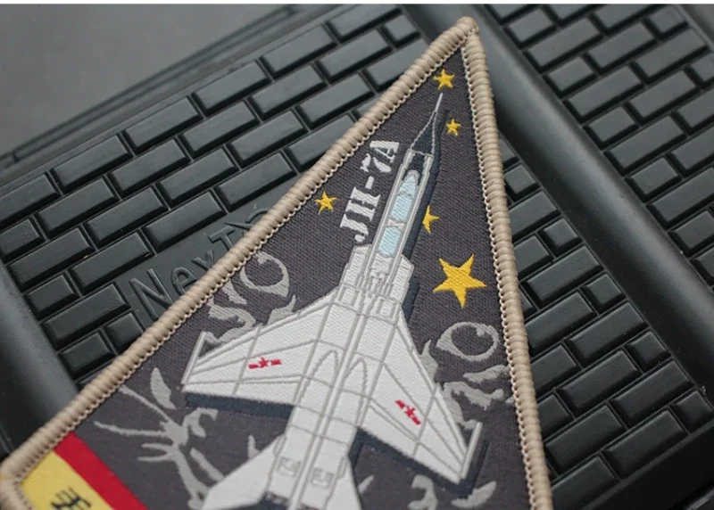 Vista frontal del parche bordado