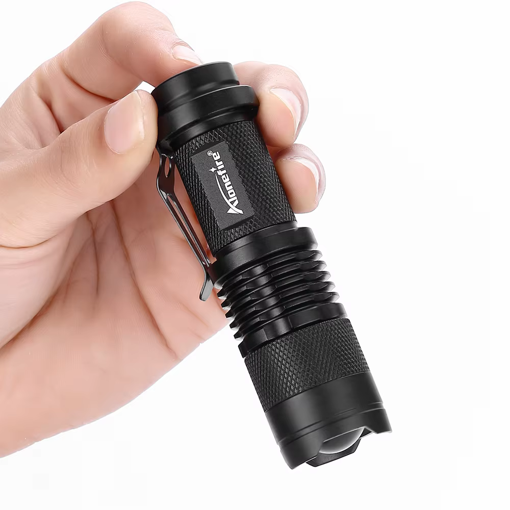 Linterna UV zoom para mascotas – marcador tinta invisible fluorescente - imagen 5