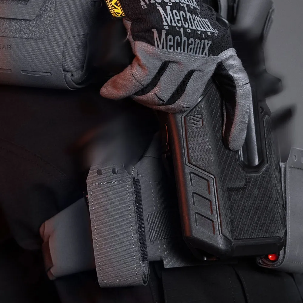 Plataforma táctica MOLLE para muslo con base universal ligera - imagen 3