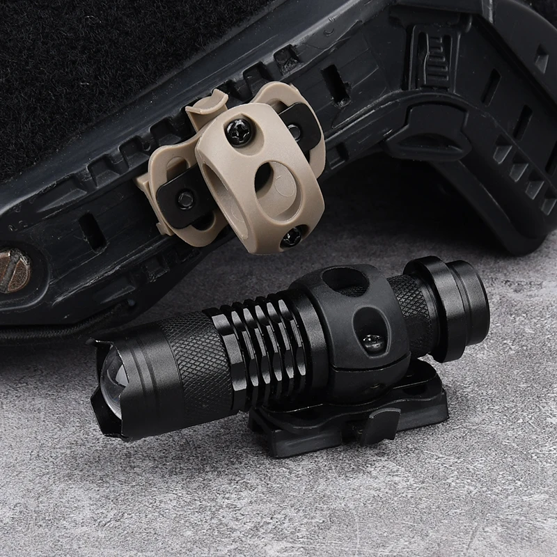 Soporte linterna táctica para casco con anillo de liberación rápida - imagen 5