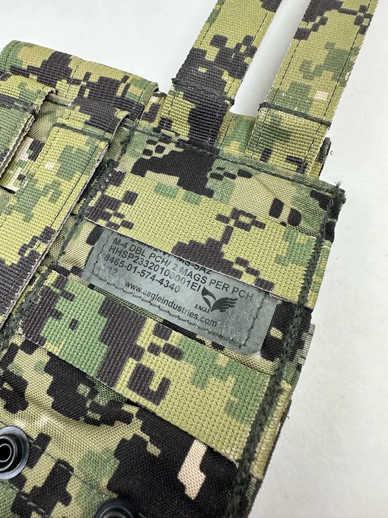 Bolsa portacargadores doble MOLLE AOR2 M4 – Militar