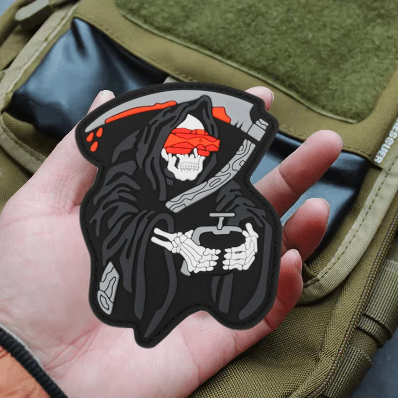 Parche instalado en mochila táctica